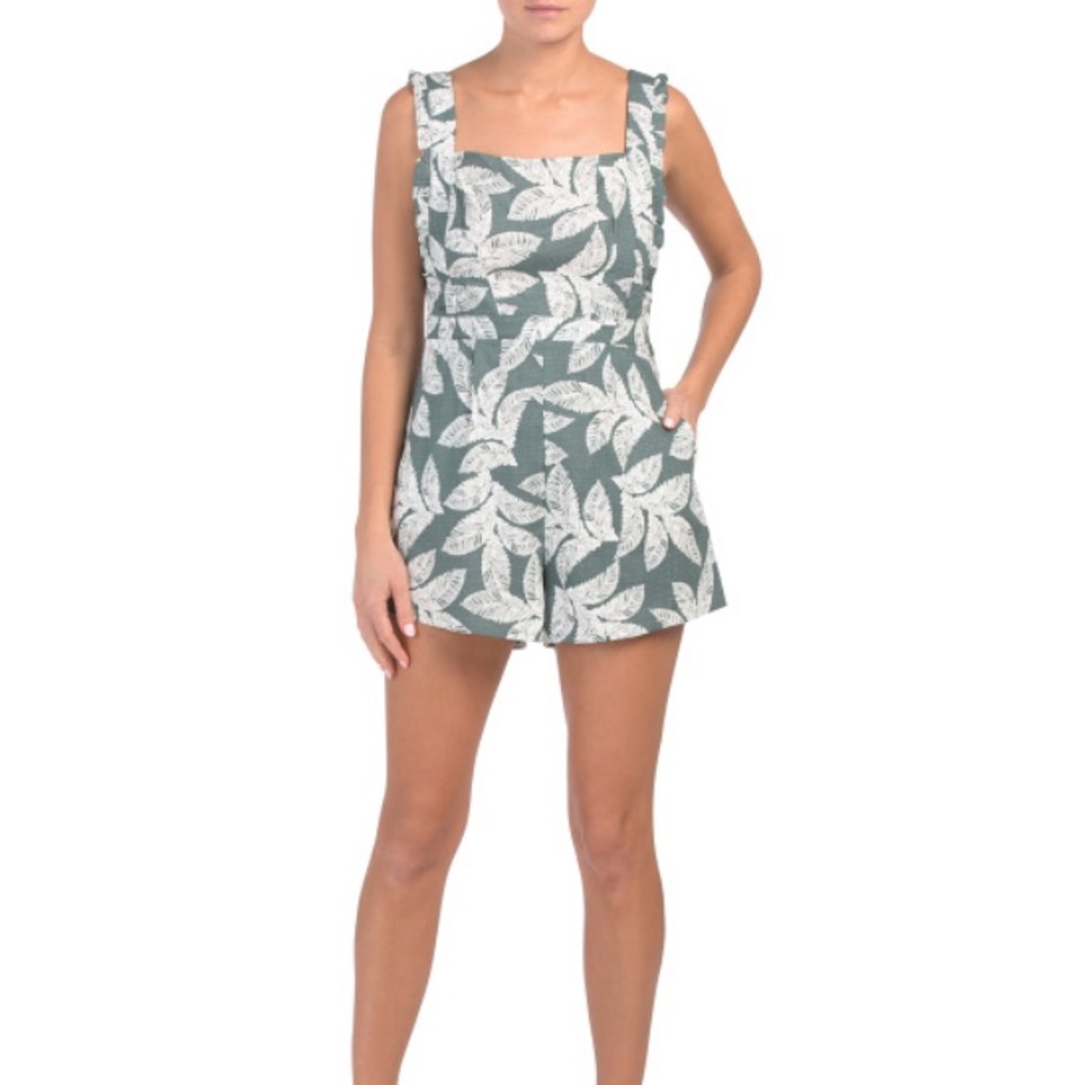 AJOY ruffle romper